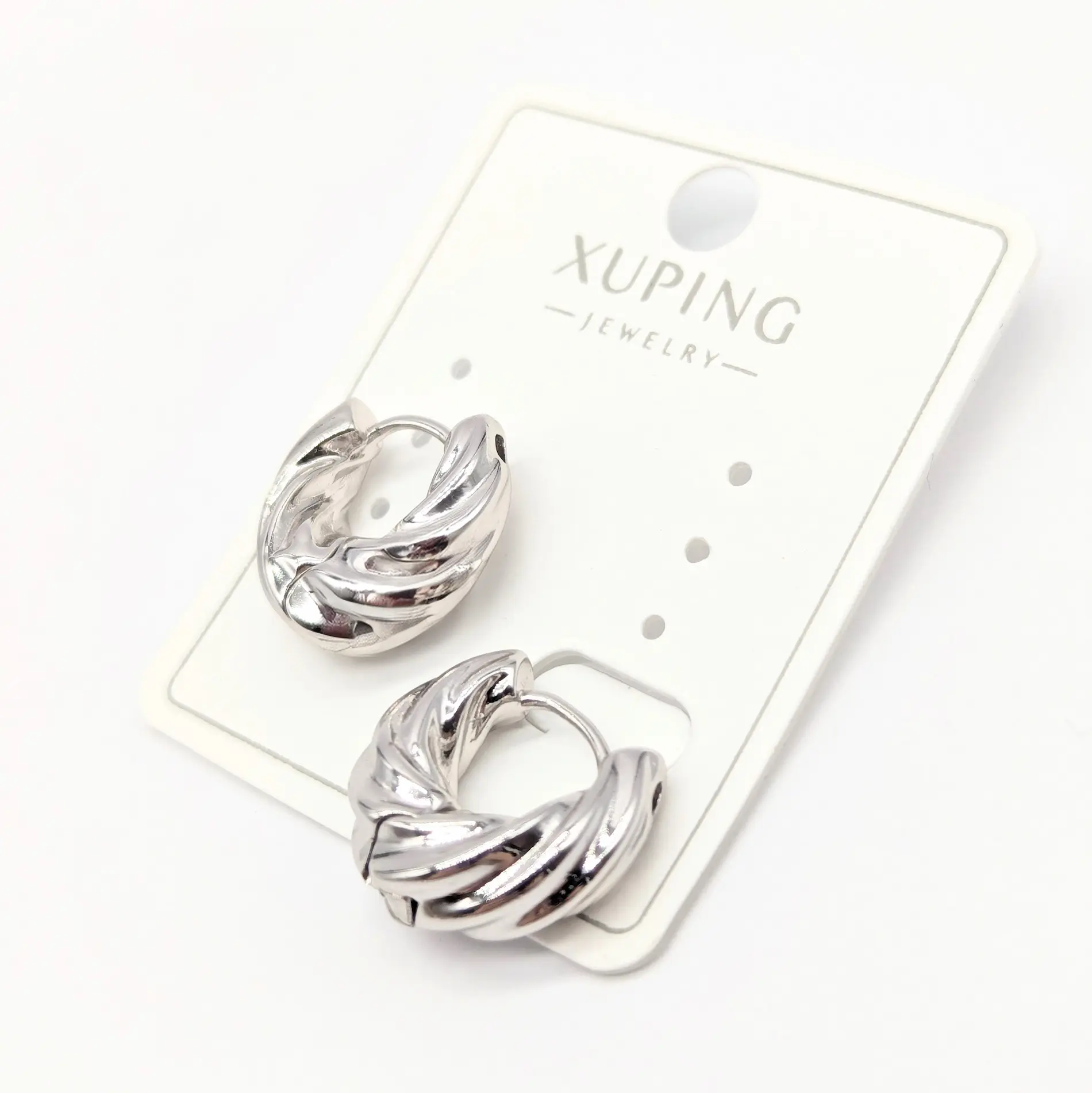 Сережки Xuping “Срібні Твіст-кільця” 1,7*1,6