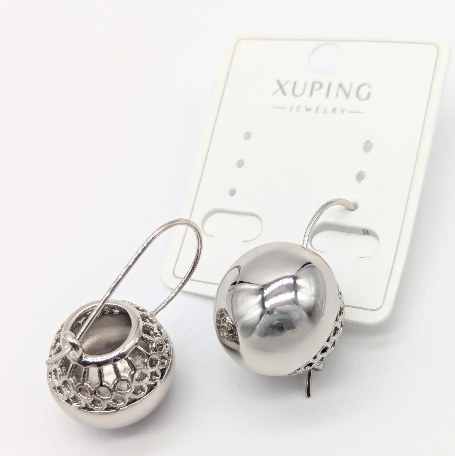 Сережки Xuping “Сфера” у сріблястому покритті 3.3*1.8