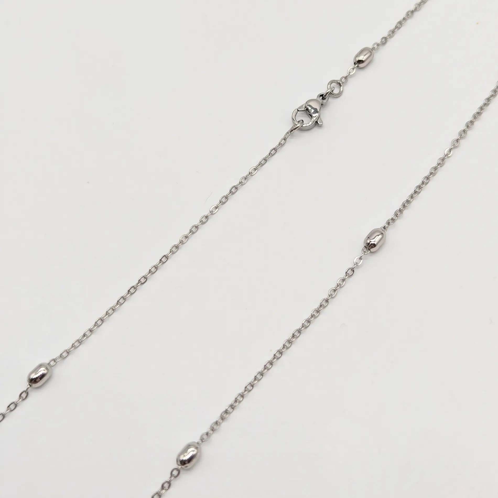 Ланцюжок срібного кольору “Баріна”, довжина 45 см, ширина 0.1см